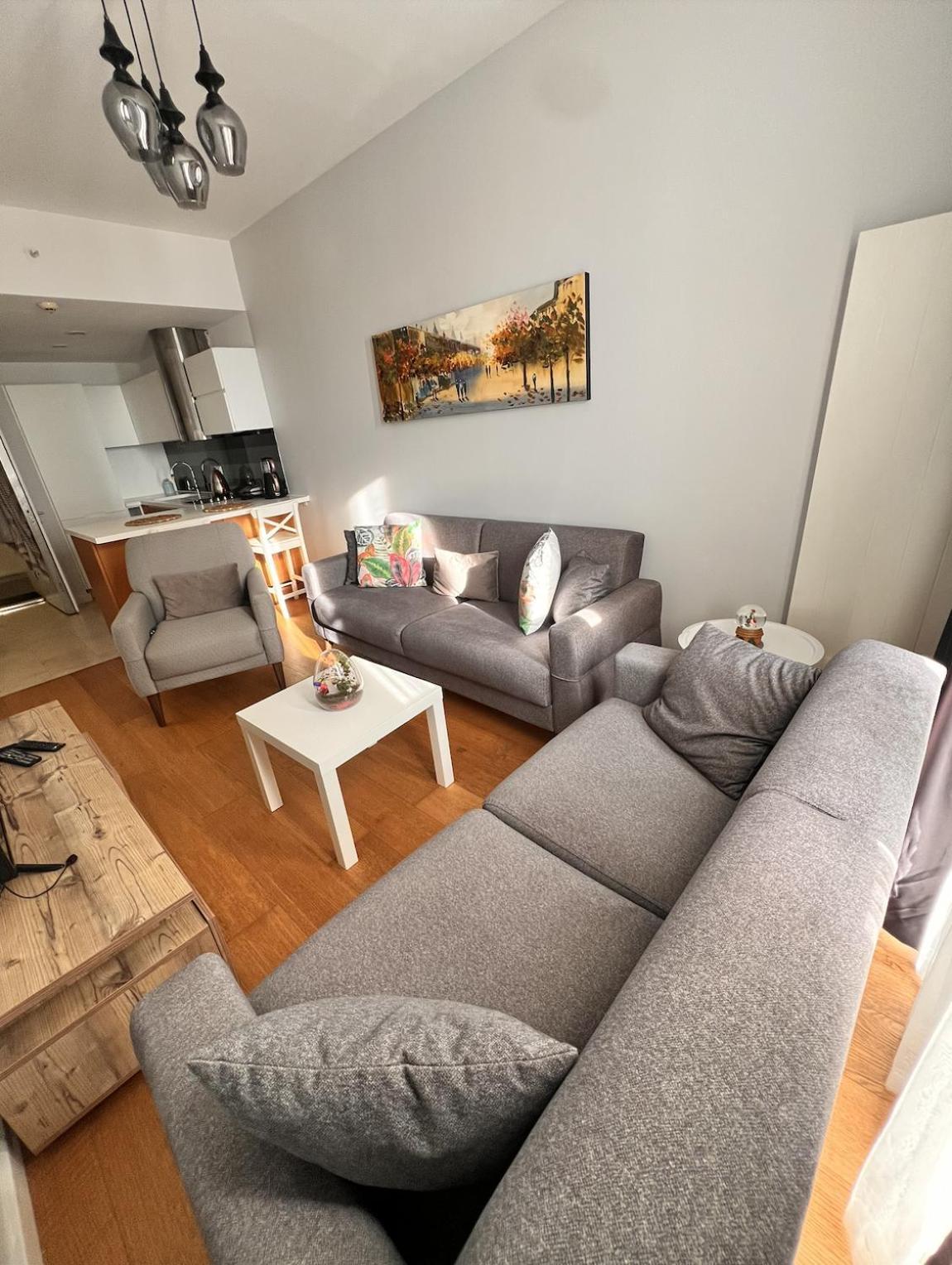 Divan - Guenesli Near Atakoey Metro Station Istanbul