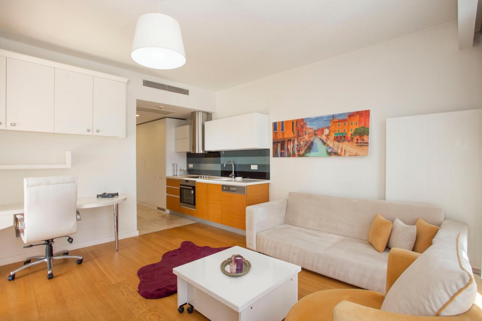 Apartment Divan - Guenesli Near Atakoey Metro Station